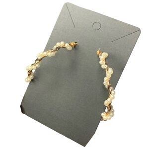 Twisted pearl hoops